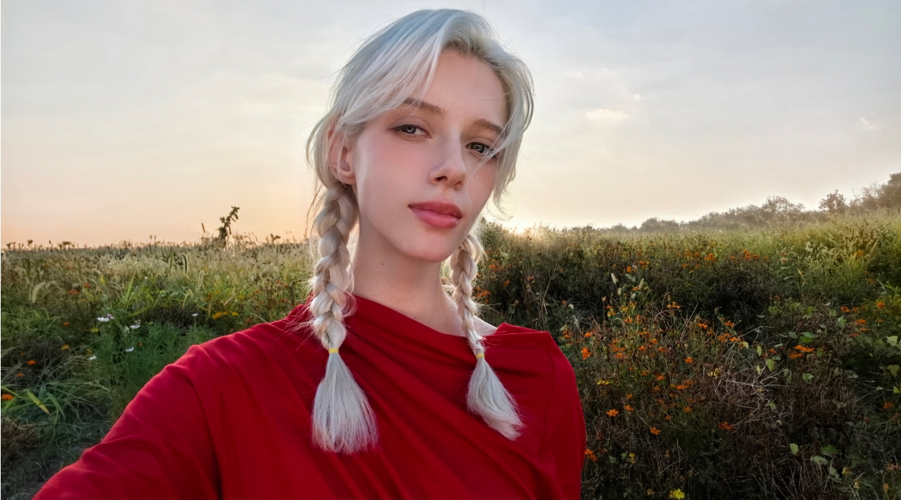 A potrait taken by HUAWEI nova 14 Pro, demonstrating 50 MP Front Ultra Portrait Dual Camera