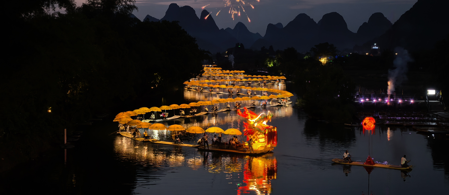 Night photos taken by HUAWEI Pura 80 Ultra, display the rich colors and details of the photos