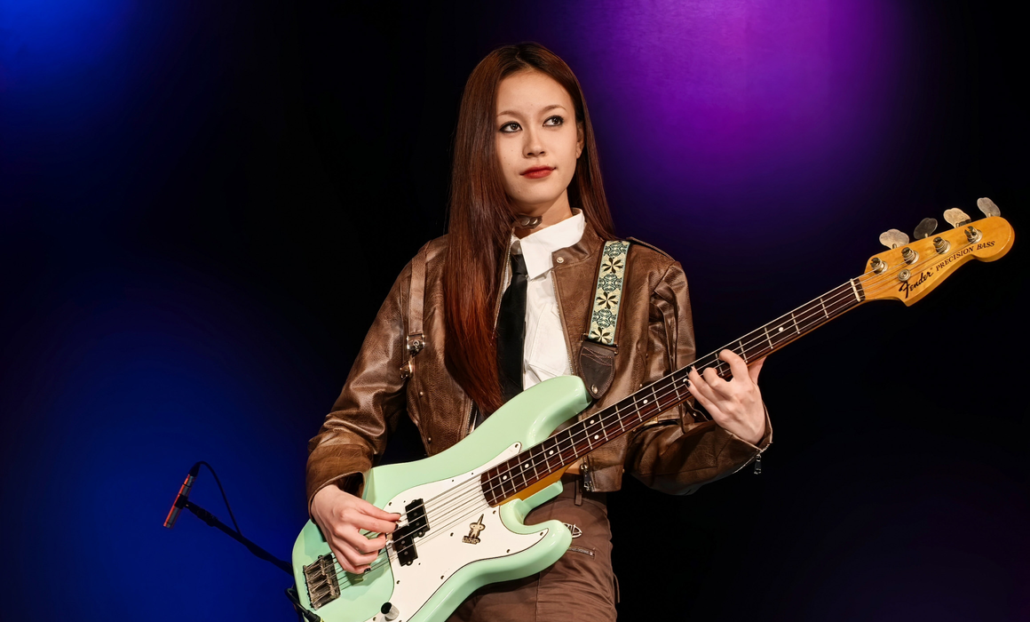 Stage photos taken by HUAWEI Pura 80 Ultra, display function of the Switchable Dual Telephoto Camera
