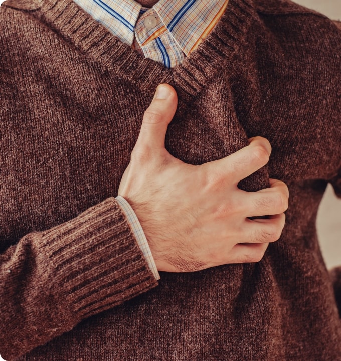 A user wearing HUAWEI Watch showcases the cardiovascular health trend research capabilities of HUAWEI Research