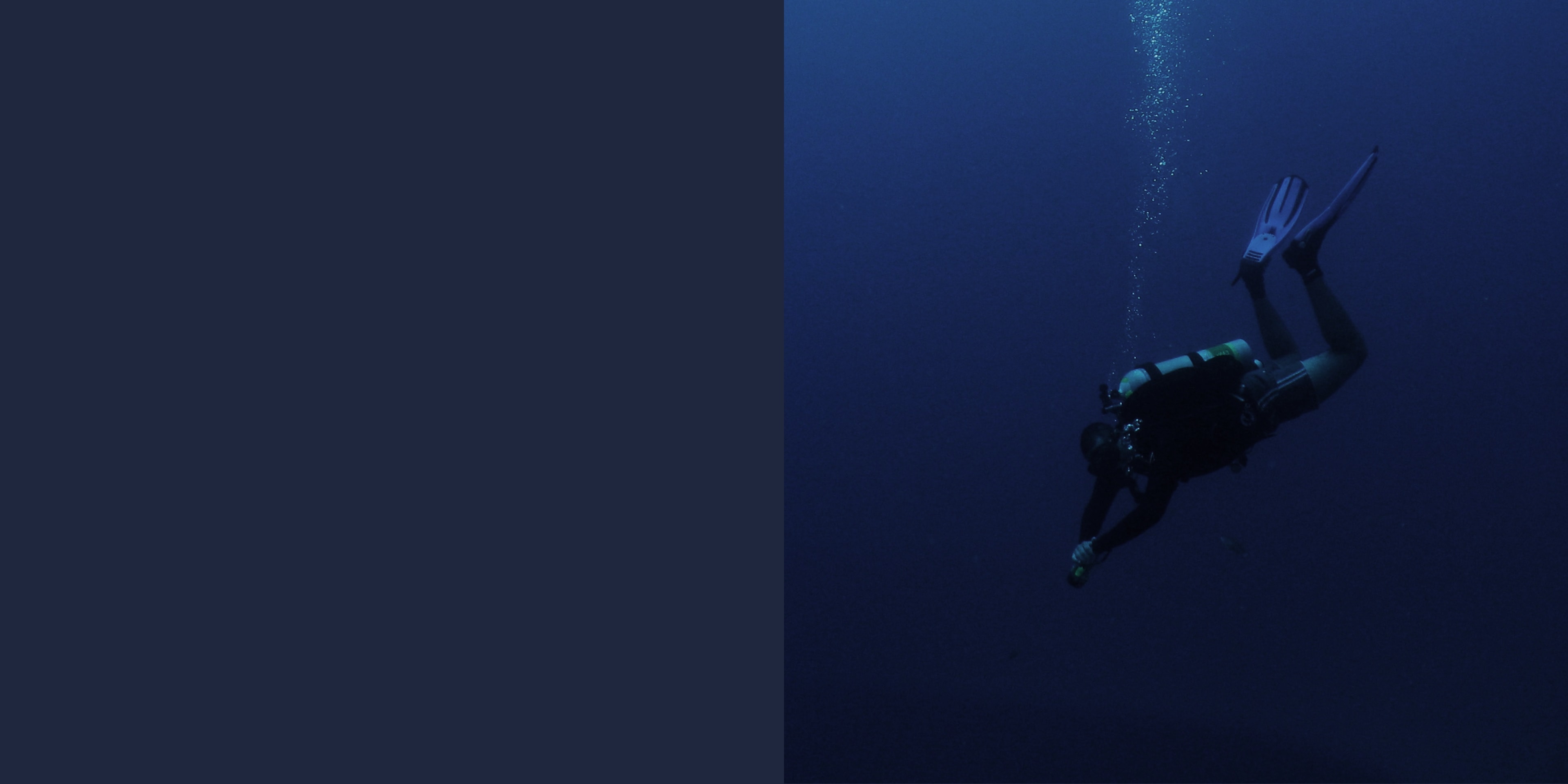 Diving features on HUAWEI WATCH ULTIMATE DESIGN Royal Gold Edition, particularly the remarkable capability to dive up to 150 meters deep