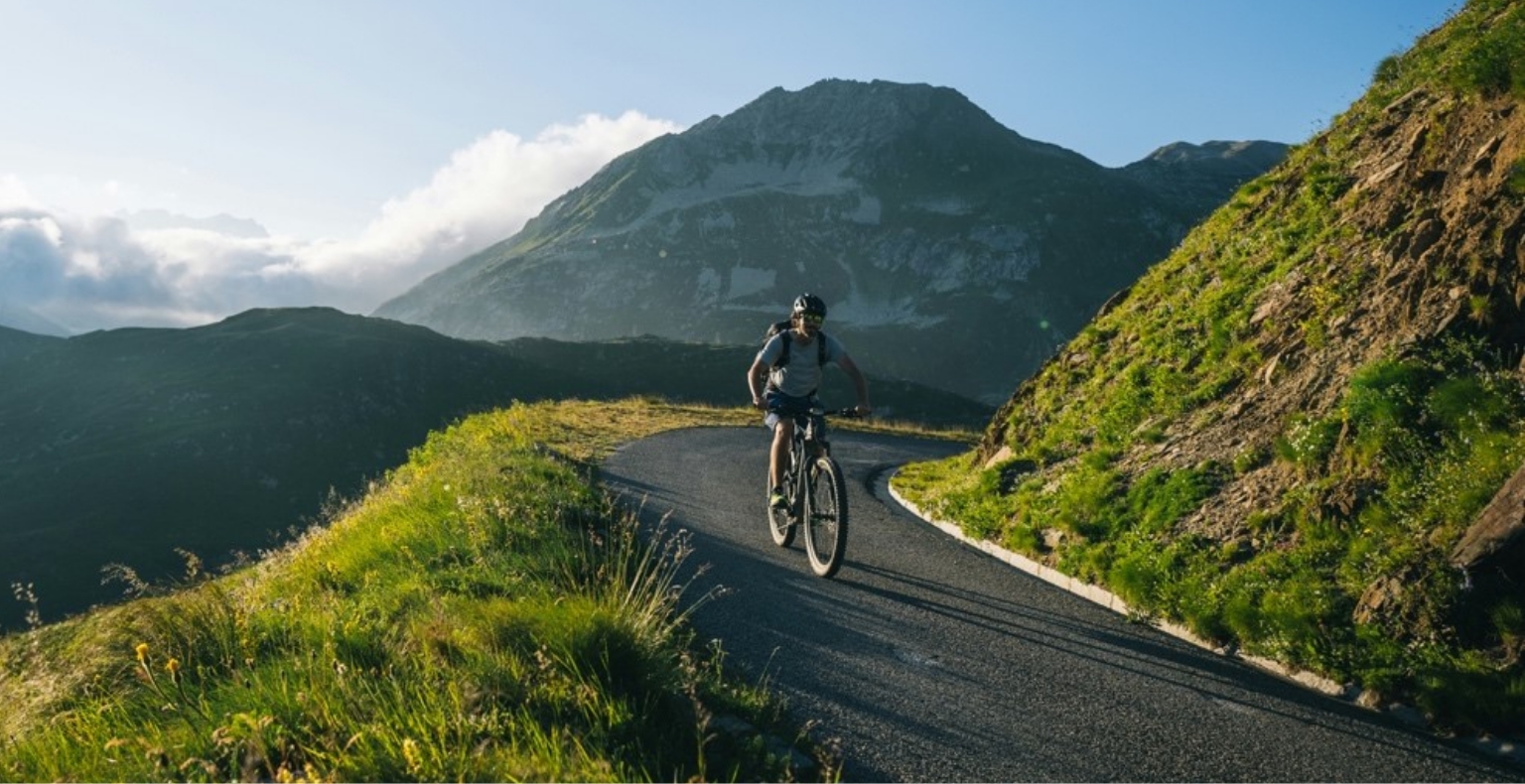 Domina la hidratación, la respiración y el ritmo: Ciencia de datos del smartwatch HUAWEI WATCH GT 6 para ciclismo de gran altitud