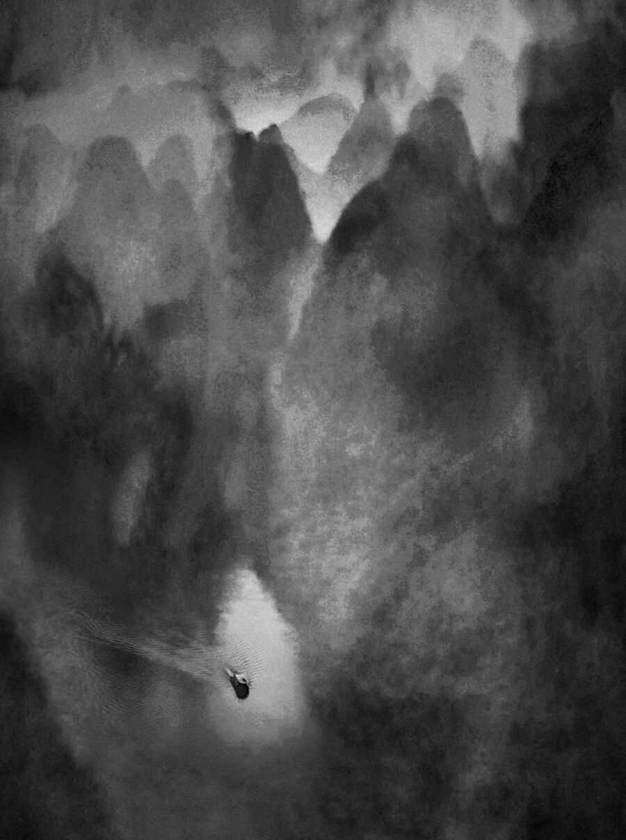 Xianggong Mountain in the Morning