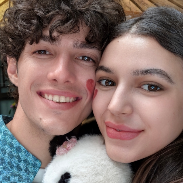 Photos taken by HUAWEI nova 14 Pro, demonstrating front multi-focal portrait